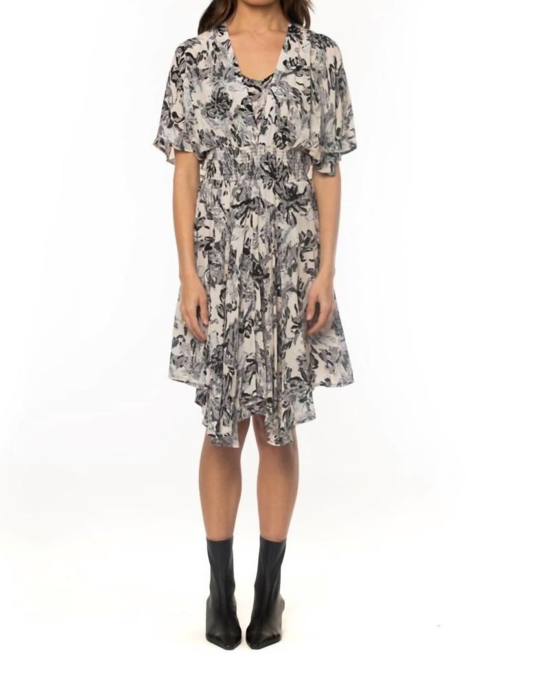 Front of a model wearing a size L Diana Dress in Charcoal in Charcoal by Tolani. | dia_product_style_image_id:343217